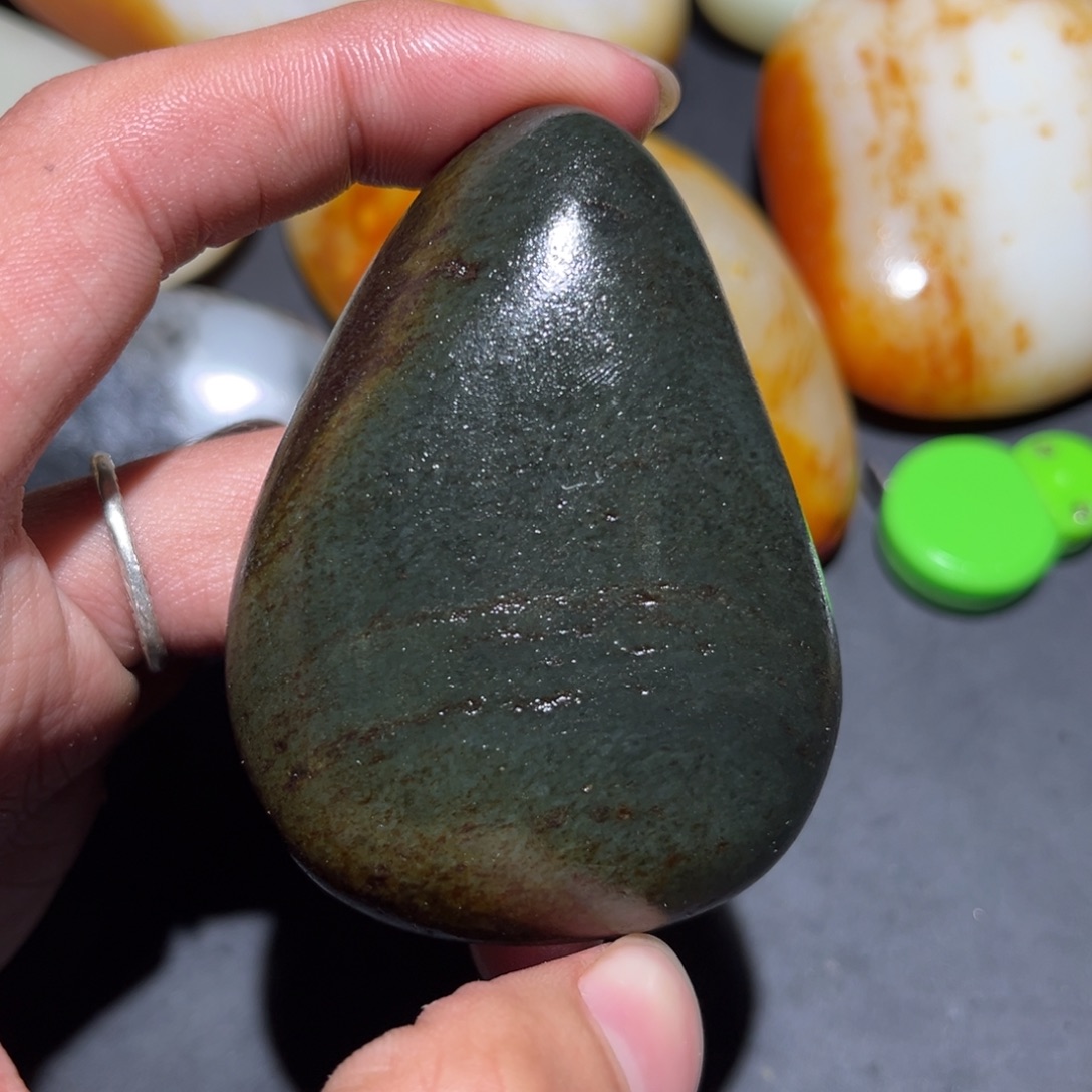 和田玉未镶嵌珠宝奇石