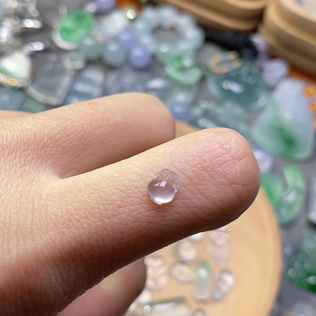 翡翠颈饰未镶嵌美*翡翠