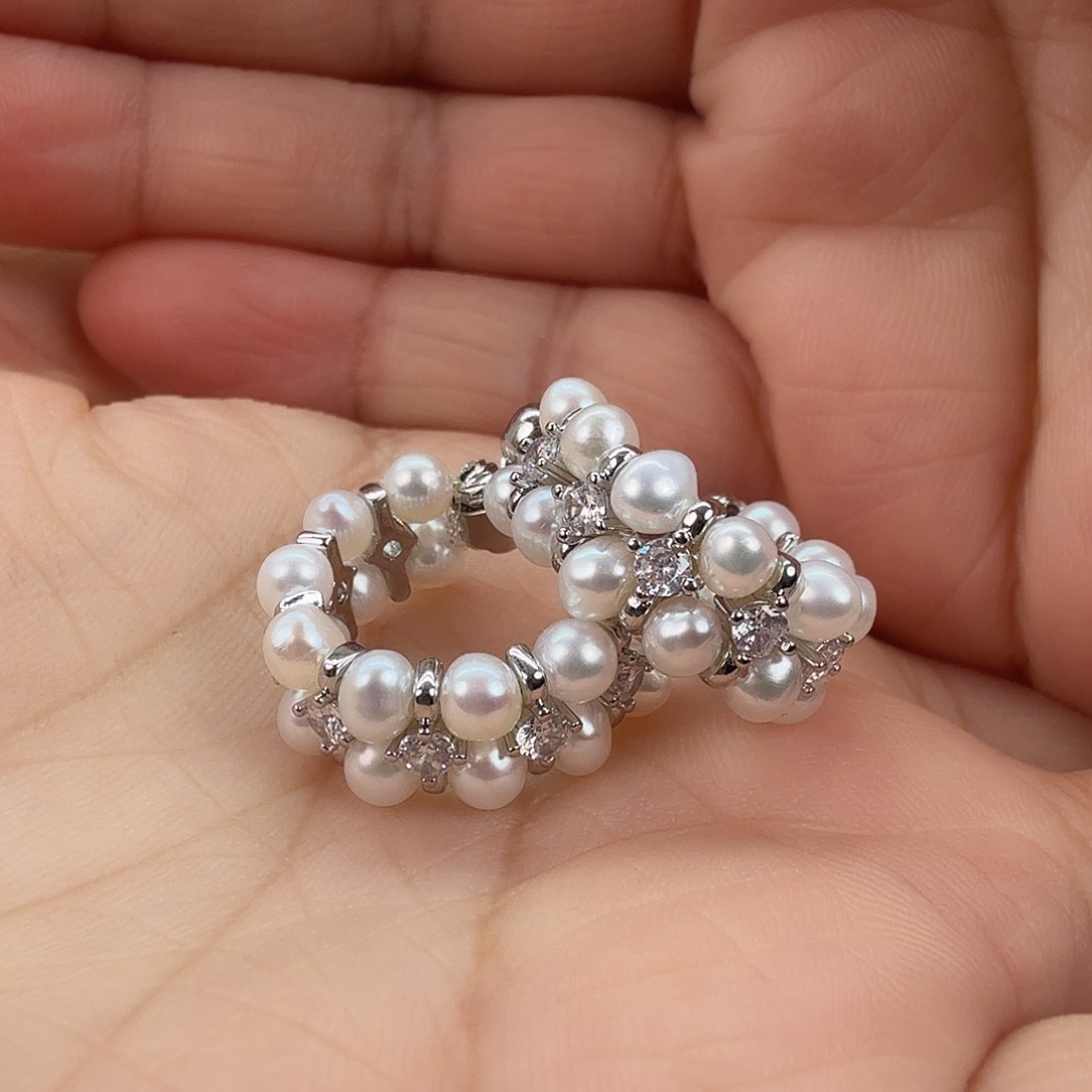 未镶嵌淡水珍珠耳饰