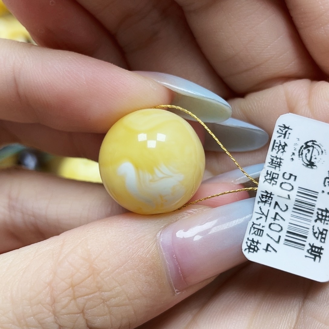 未镶嵌琥珀珠宝奇石18.4mm微瑕