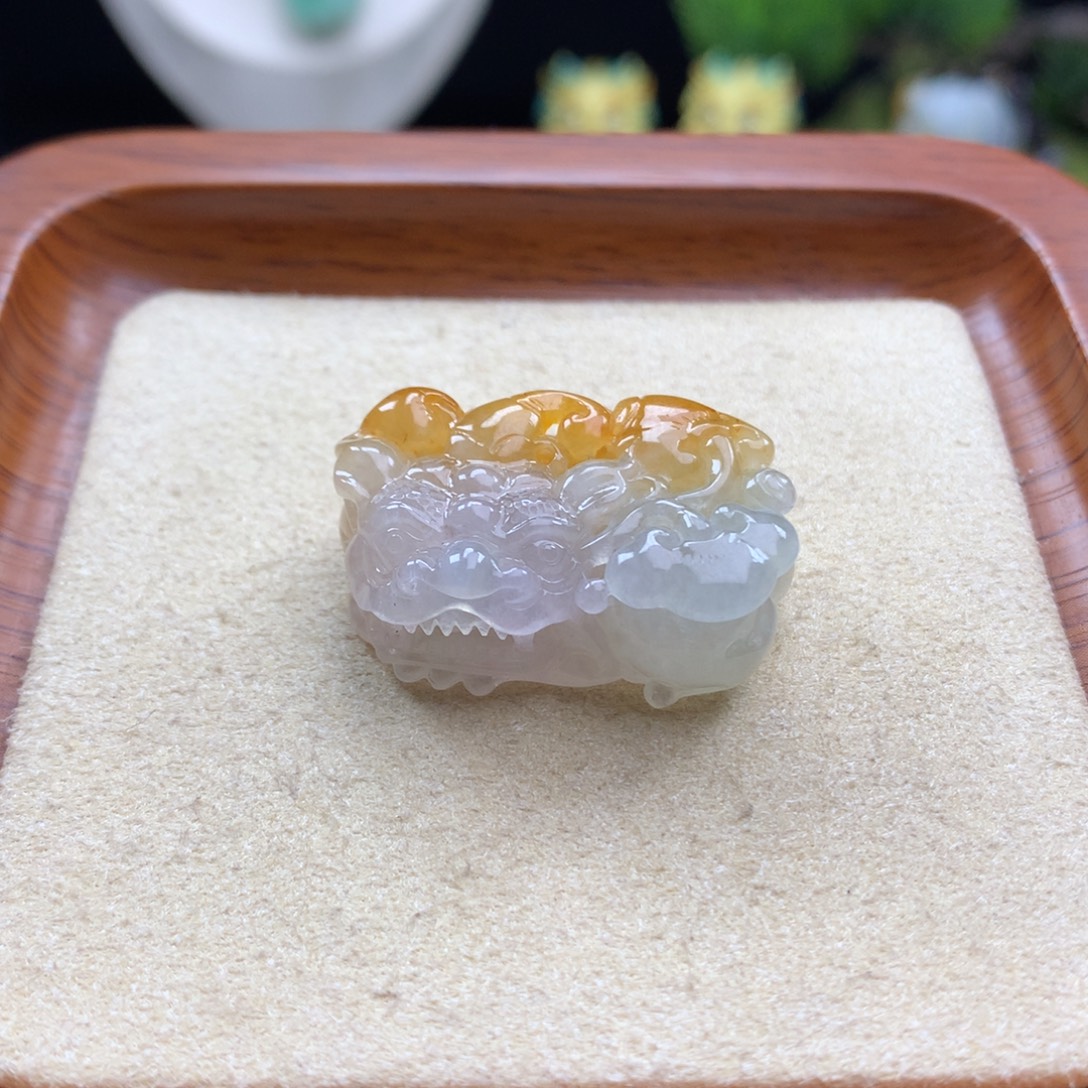 翡翠未镶嵌颈饰翡翠3