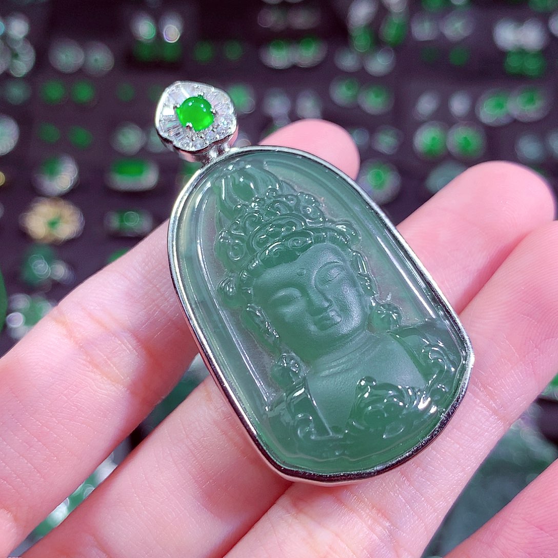 翡翠未镶嵌颈饰天然