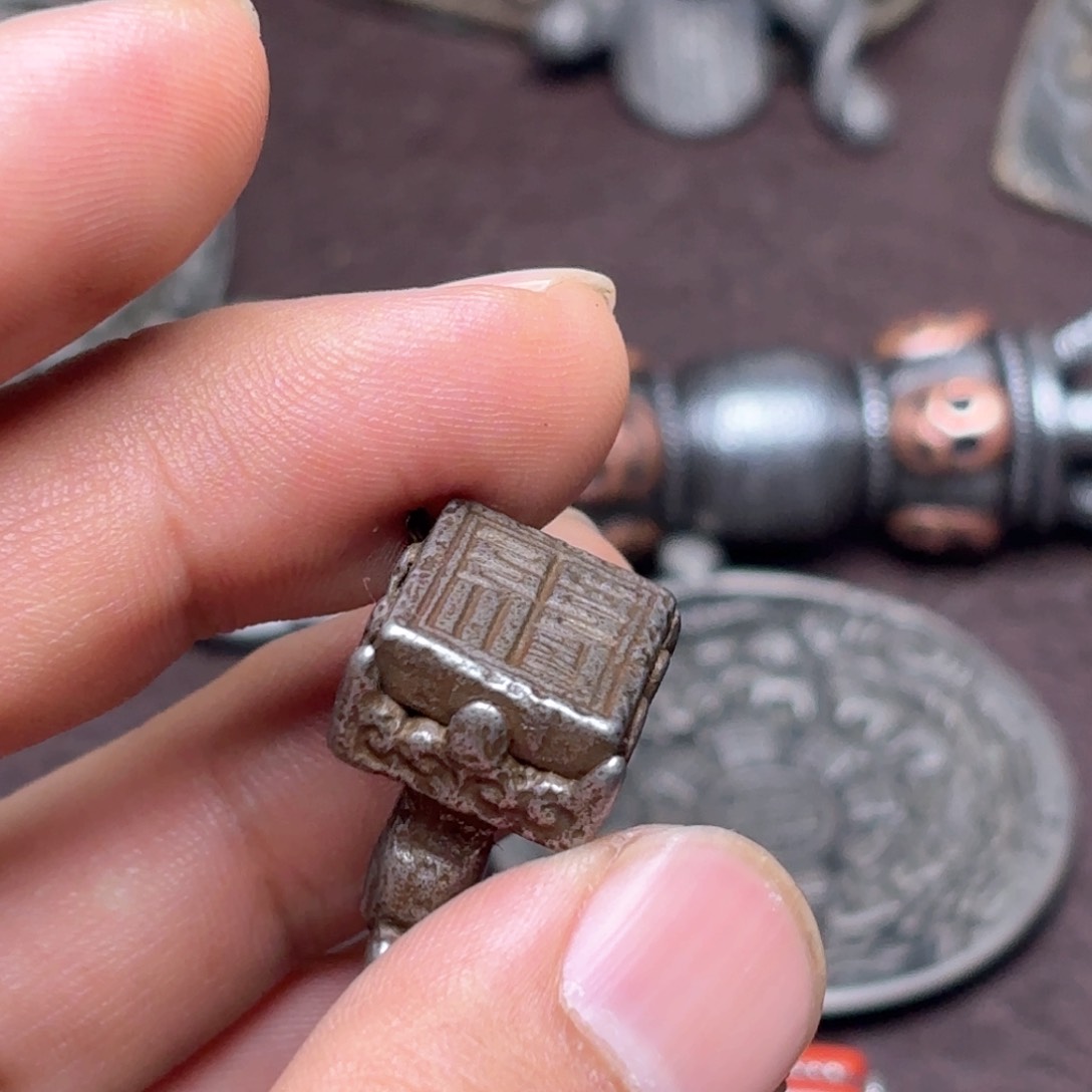 铜星月菩提挂件菩提