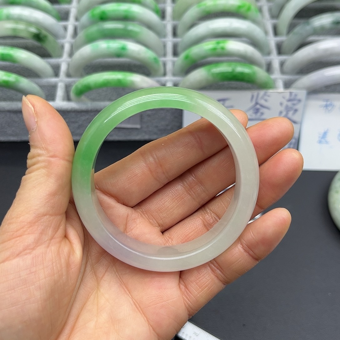 我***女9一物一图，闪购商品