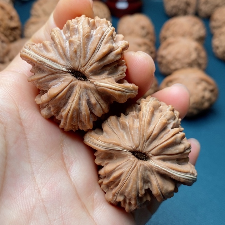 文玩核桃把件42四座楼