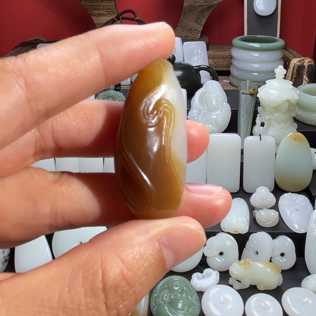 和田玉吊坠(赠链)未镶嵌