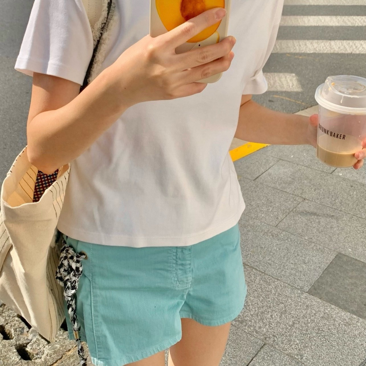 未使用 Chanel/香奈儿 A100333/天蓝色侧绑带高腰短裤/38码