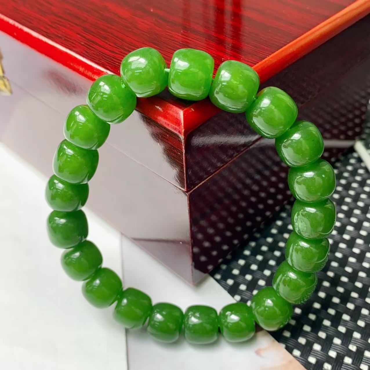 B1156俄绿系桶珠手链10M