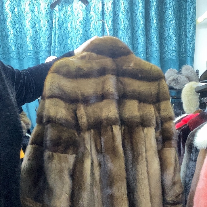 直播间福利款拍直播间