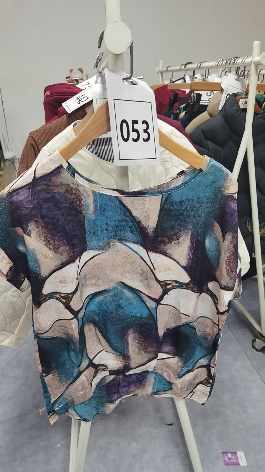 053-女士休闲服装上衣