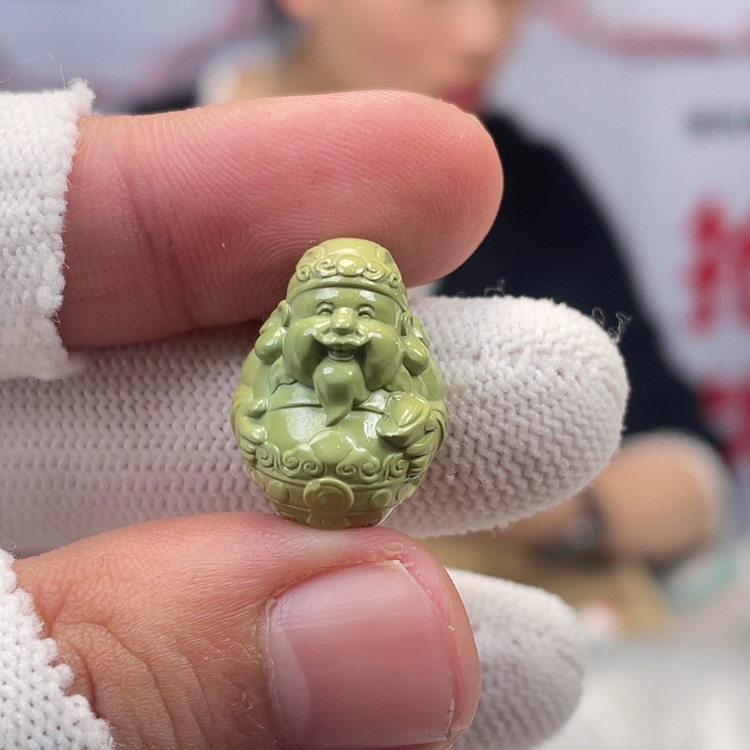 绿松石未镶嵌挂件