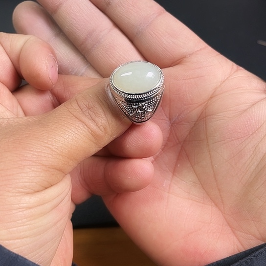 和田玉戒指未镶嵌