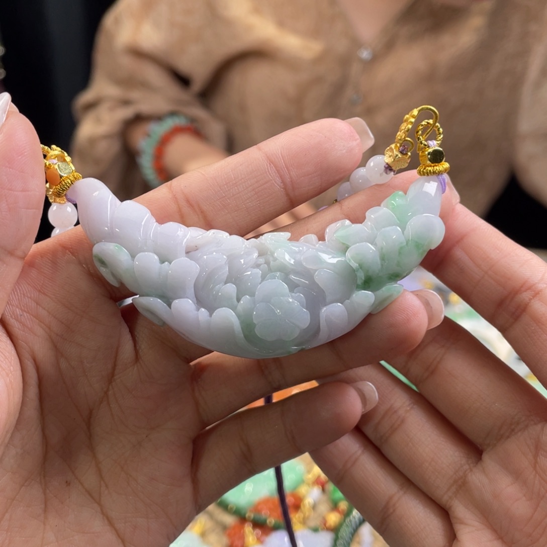 翡翠颈饰未镶嵌代编织