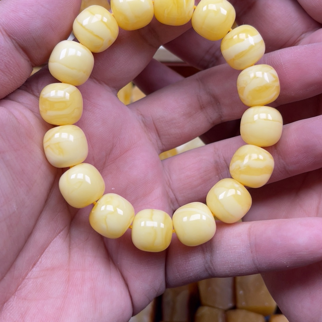 锦***华蜜蜡未镶嵌裸石手串