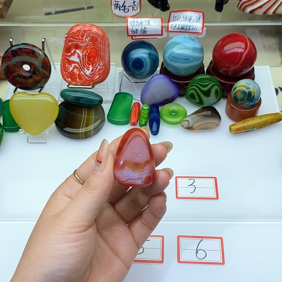 玛瑙/玉髓未镶嵌颈饰