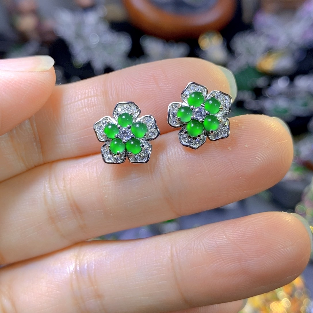 翡翠颈饰银S925镶嵌天然翡翠