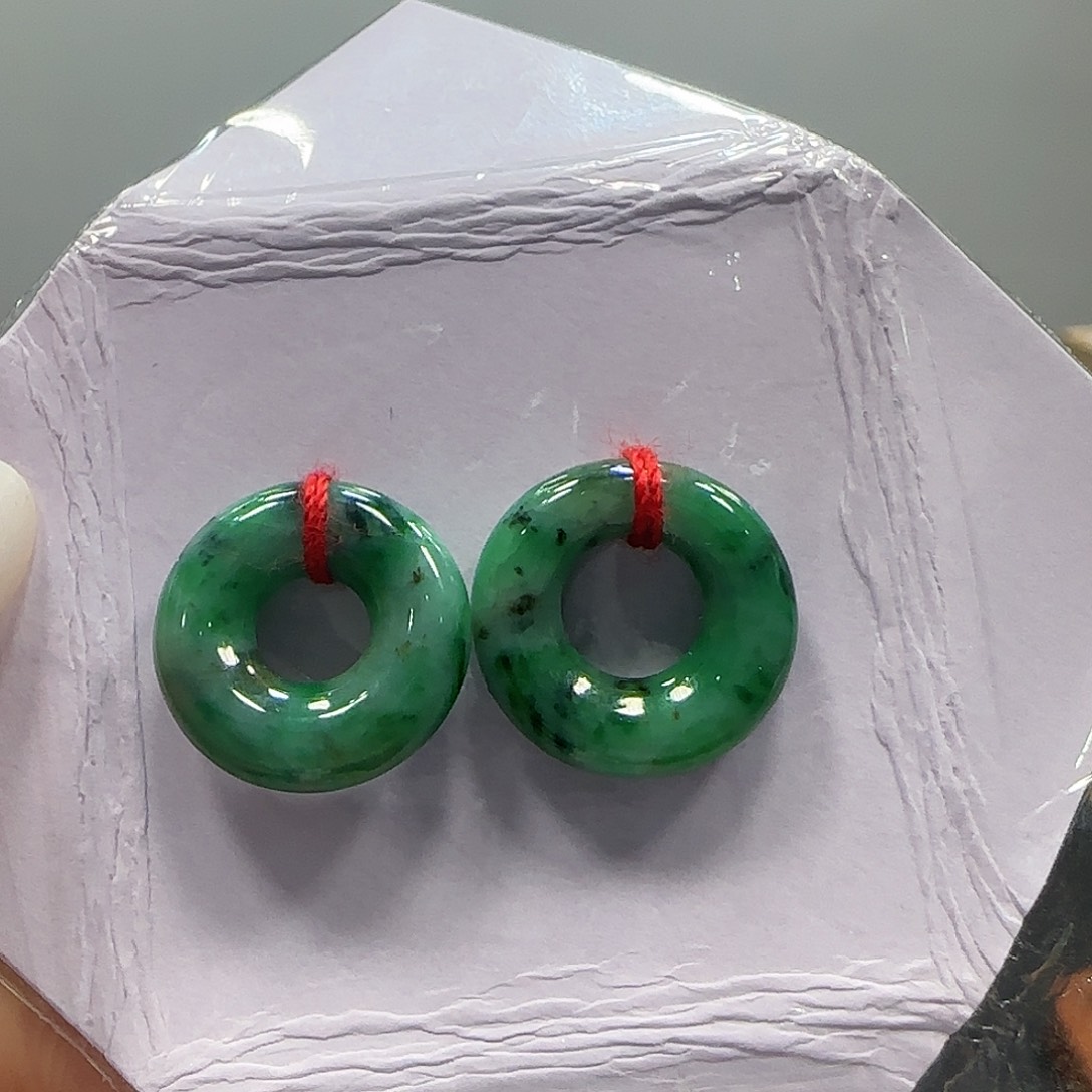 翡翠耳饰未镶嵌耳饰