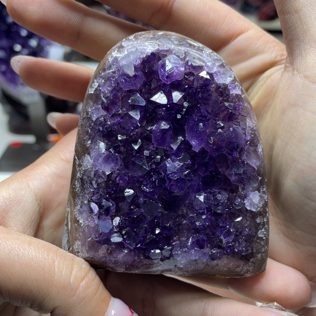紫晶大型摆件（非配饰）未镶嵌
