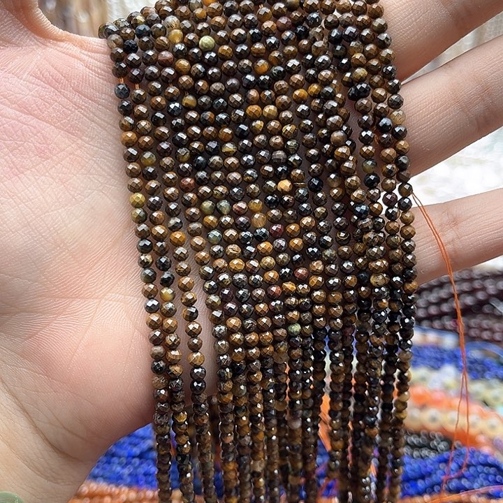 未镶嵌玛瑙/玉髓珠宝半成品一条3mm左右虎眼石刻面