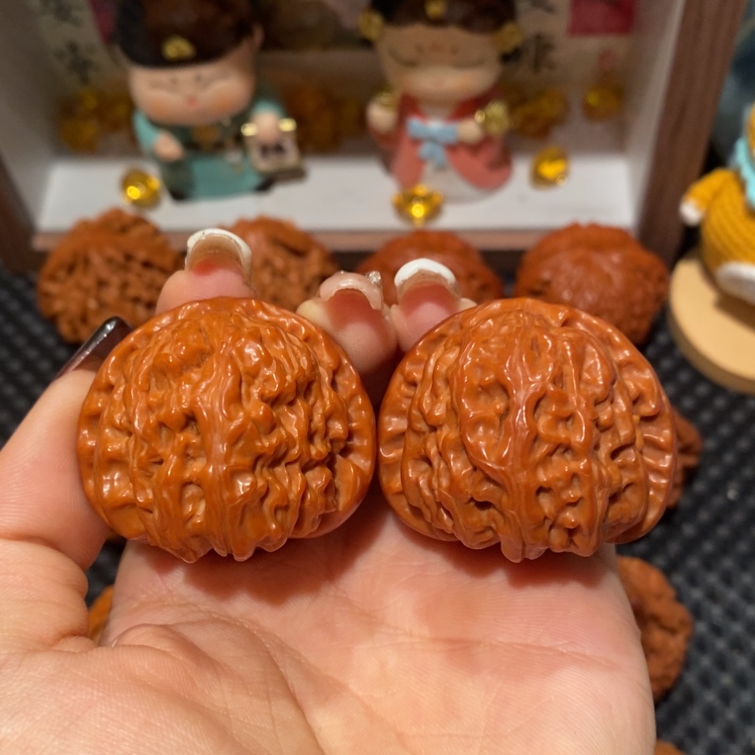 吊坠桃核39.7白狮子1292