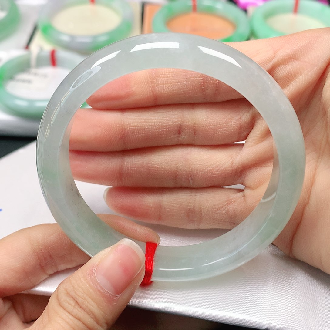 翡翠手镯未镶嵌天然翡翠59