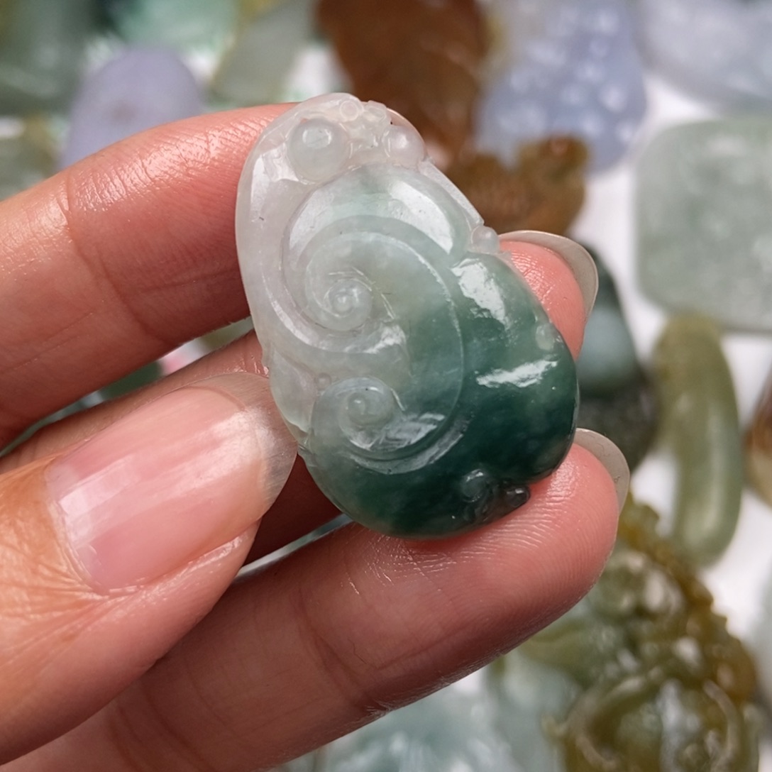 定制翡翠未镶嵌翡翠