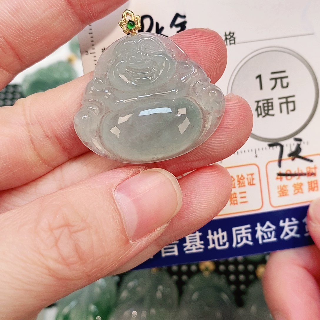 翡翠颈饰18K金镶嵌吊坠