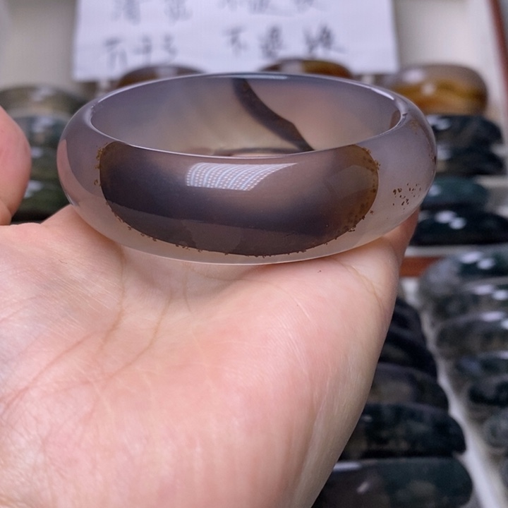 玛瑙/玉髓手镯未镶嵌