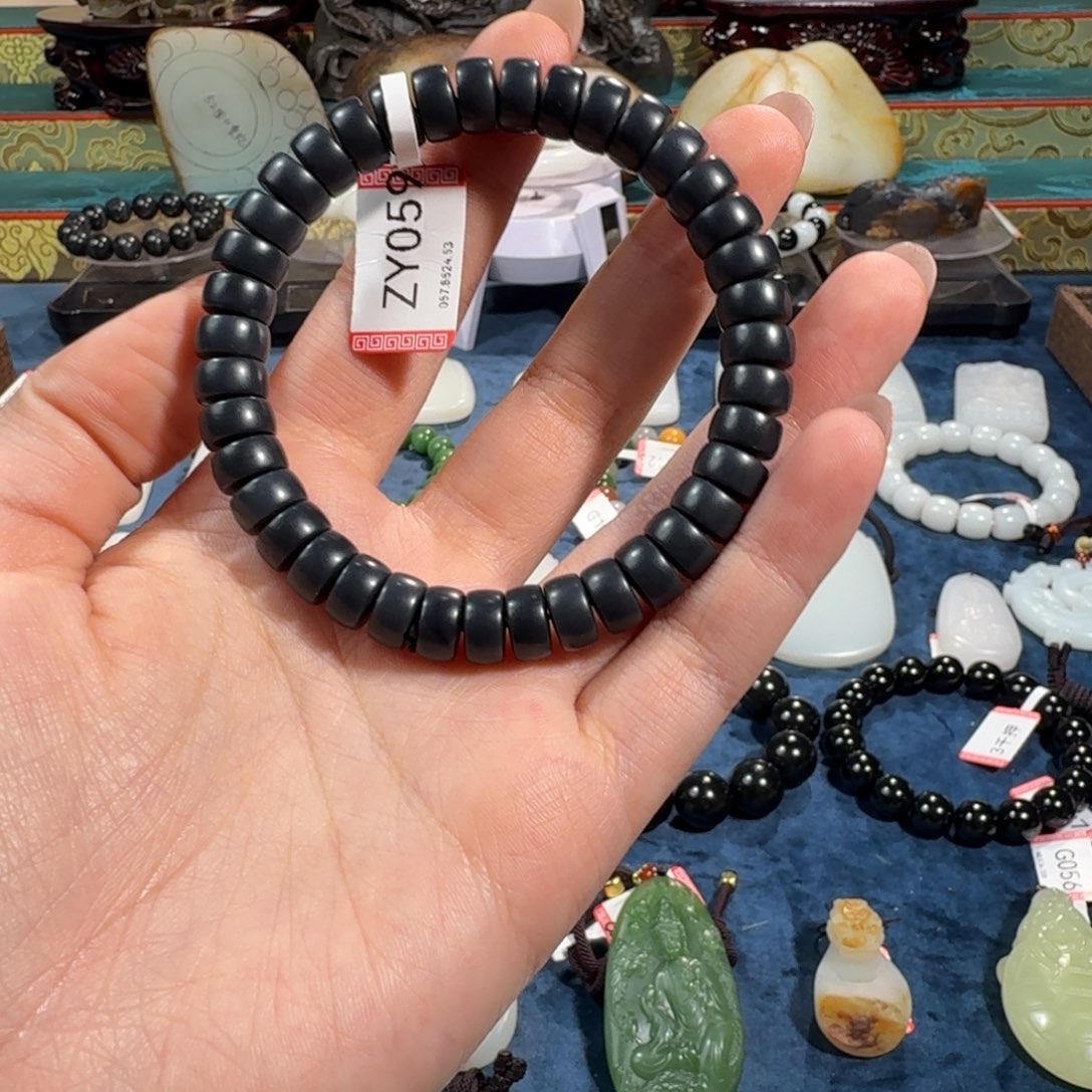 和田玉未镶嵌手串