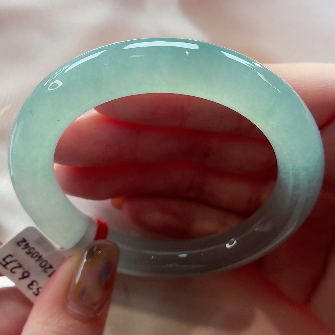 翡翠未镶嵌手镯（圆镯）22（18号）