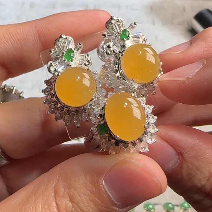 定制翡翠未镶嵌翡翠