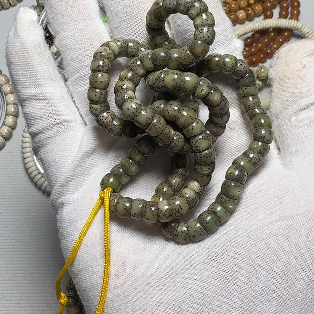 R***n星月菩提手串原生态石玉料卡7绿幽灵大肠