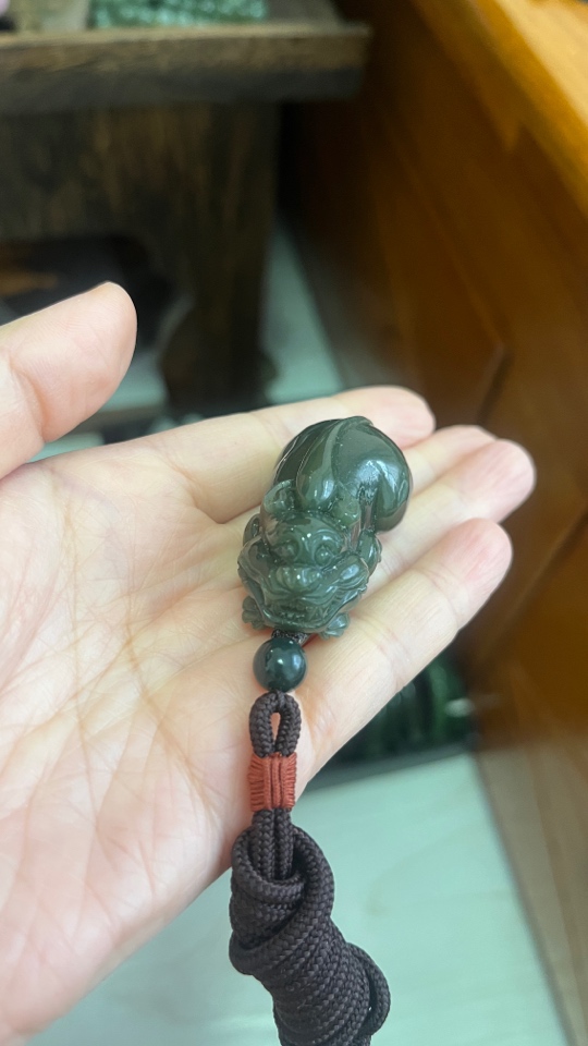 和田玉立体貔貅挂件