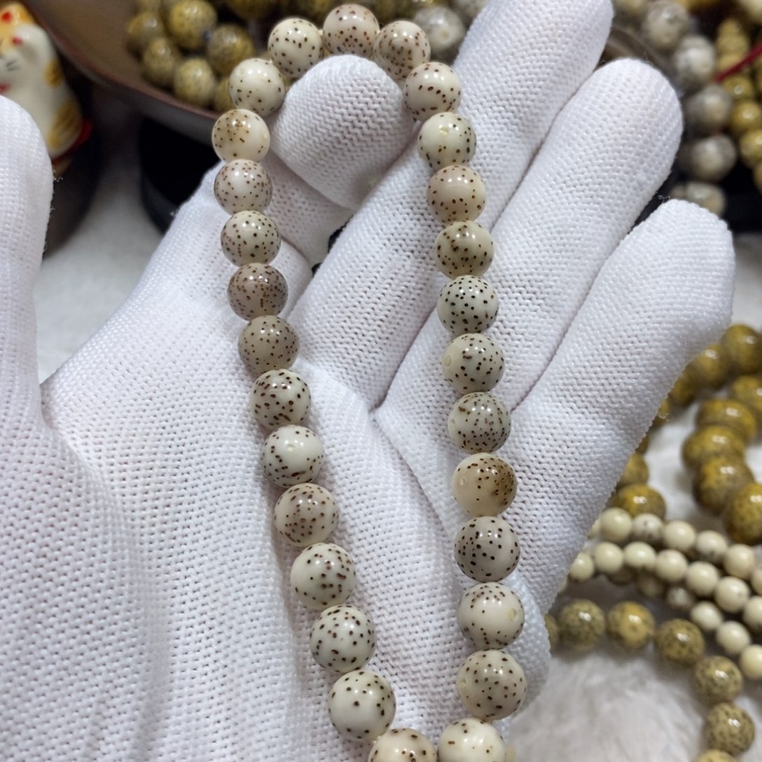 玛***卡星月菩提手串瓷白8圆