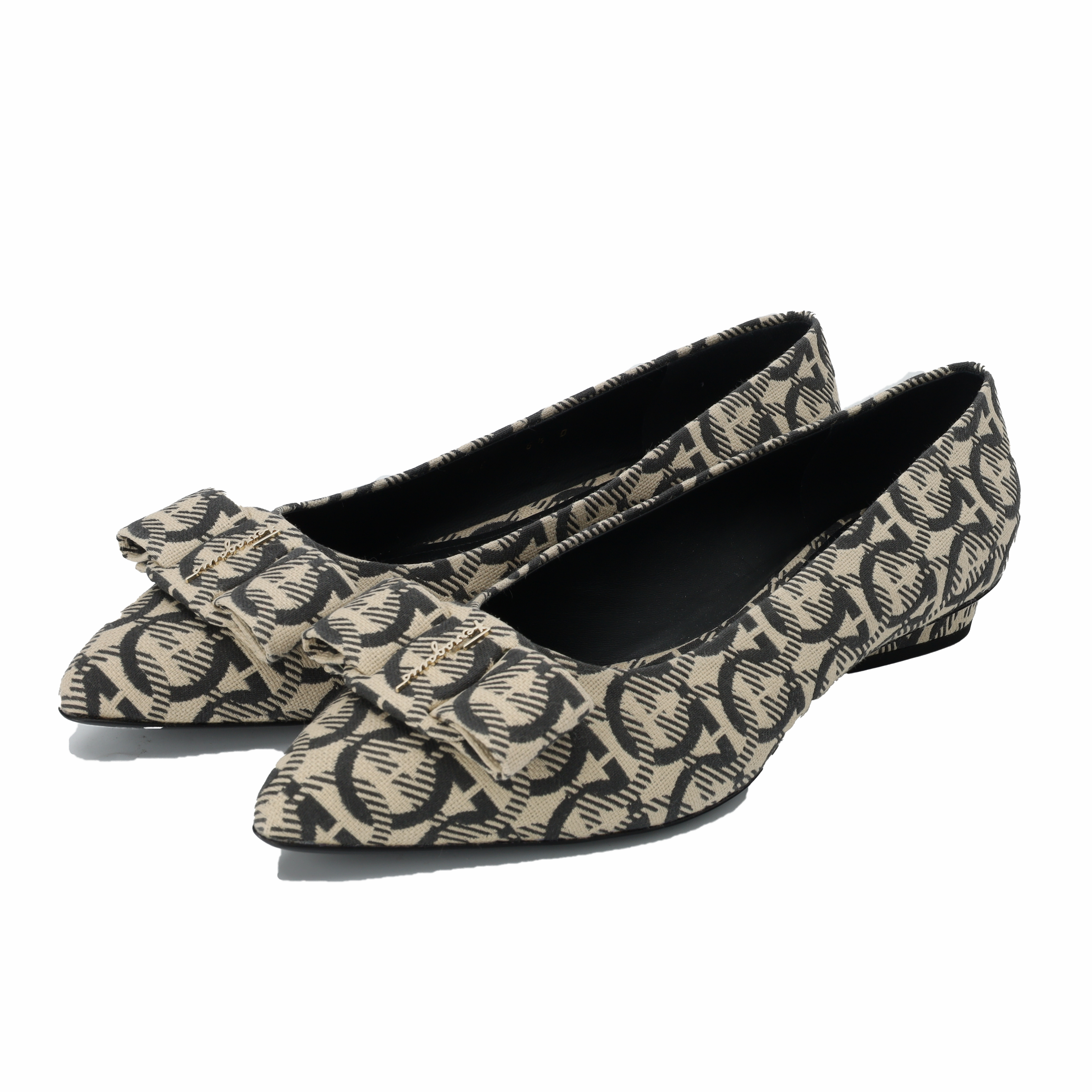 未使用 FERRAGAMO/菲拉格慕 女士logo印花单鞋01R456 733604