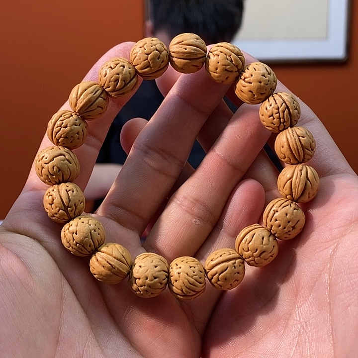 桃核手串A81 （尺寸误差0.5之间）