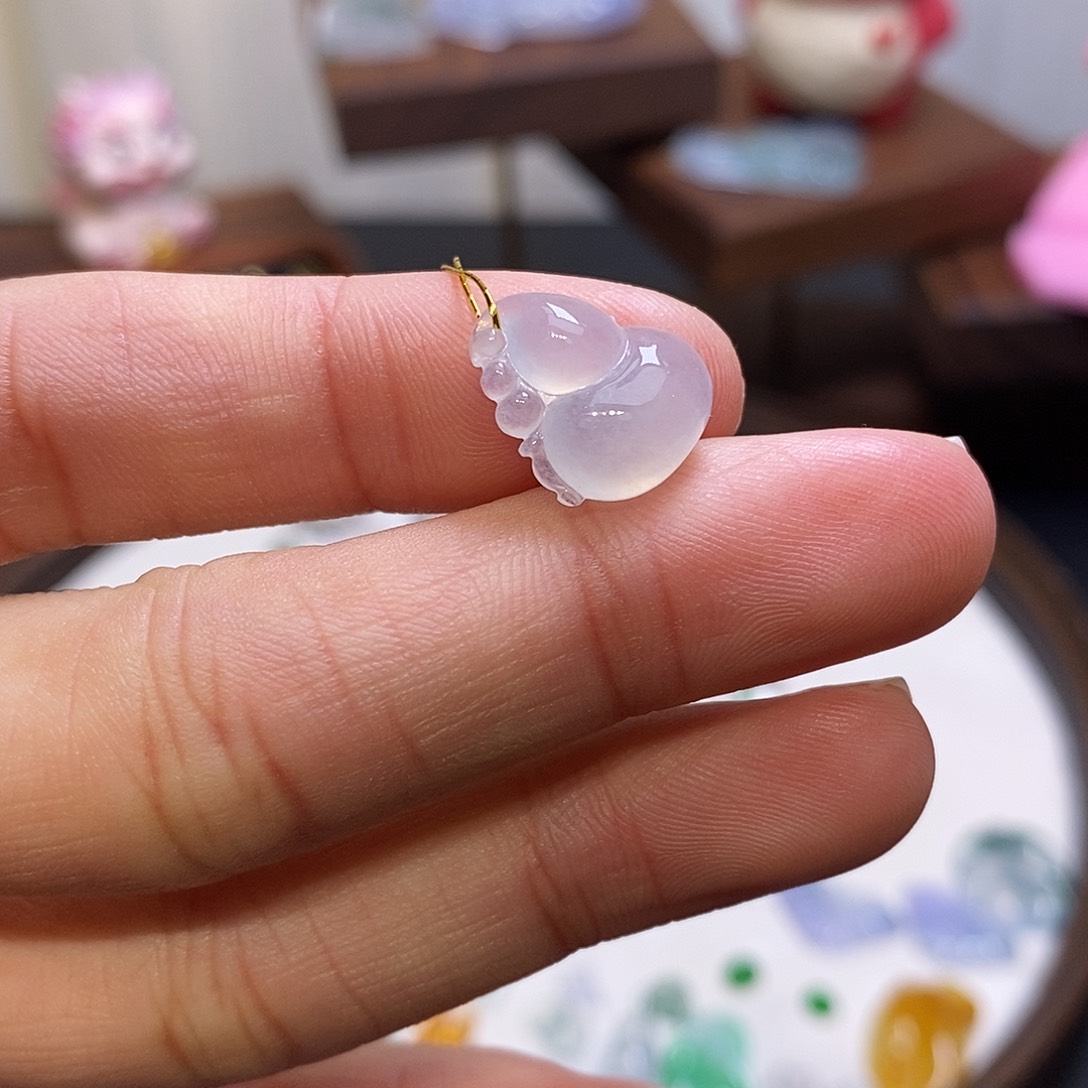 翡翠颈饰未镶嵌葫芦