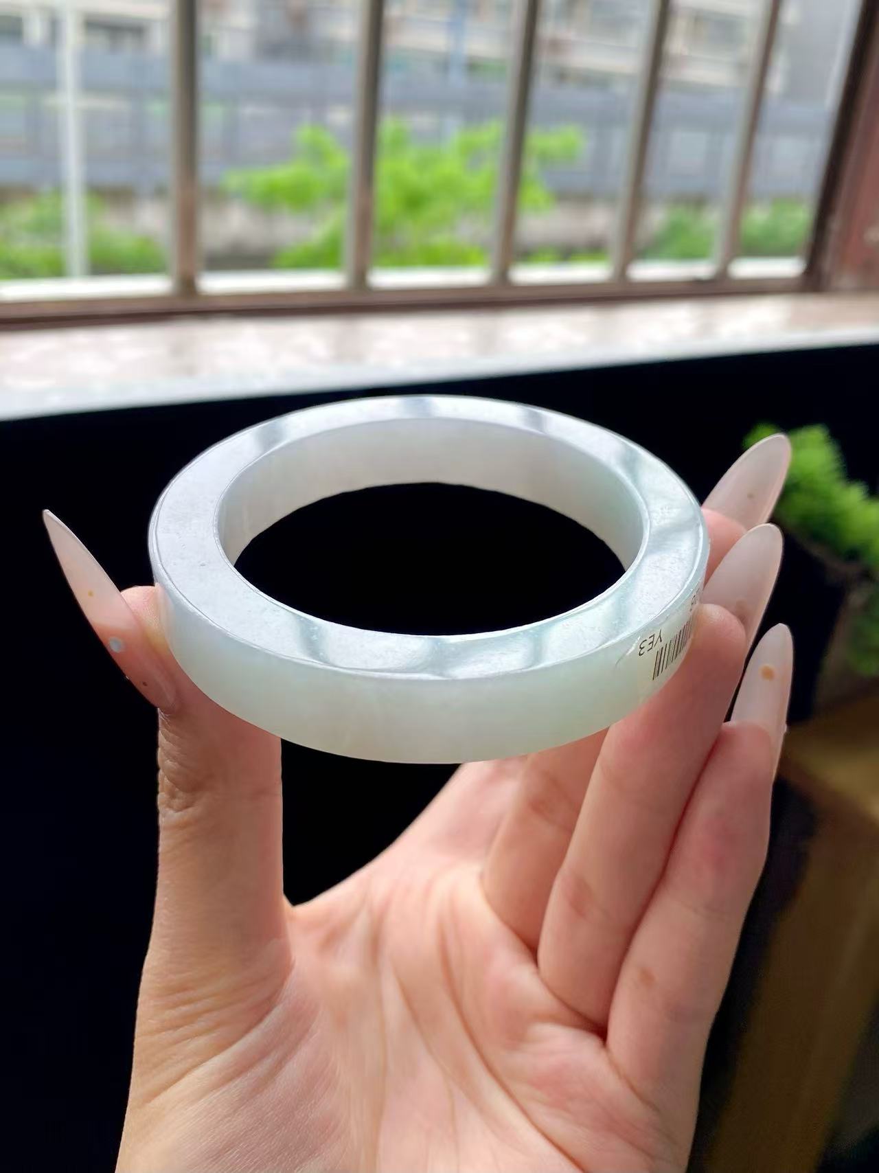 天然缅甸翡翠手镯百搭白月光发一件