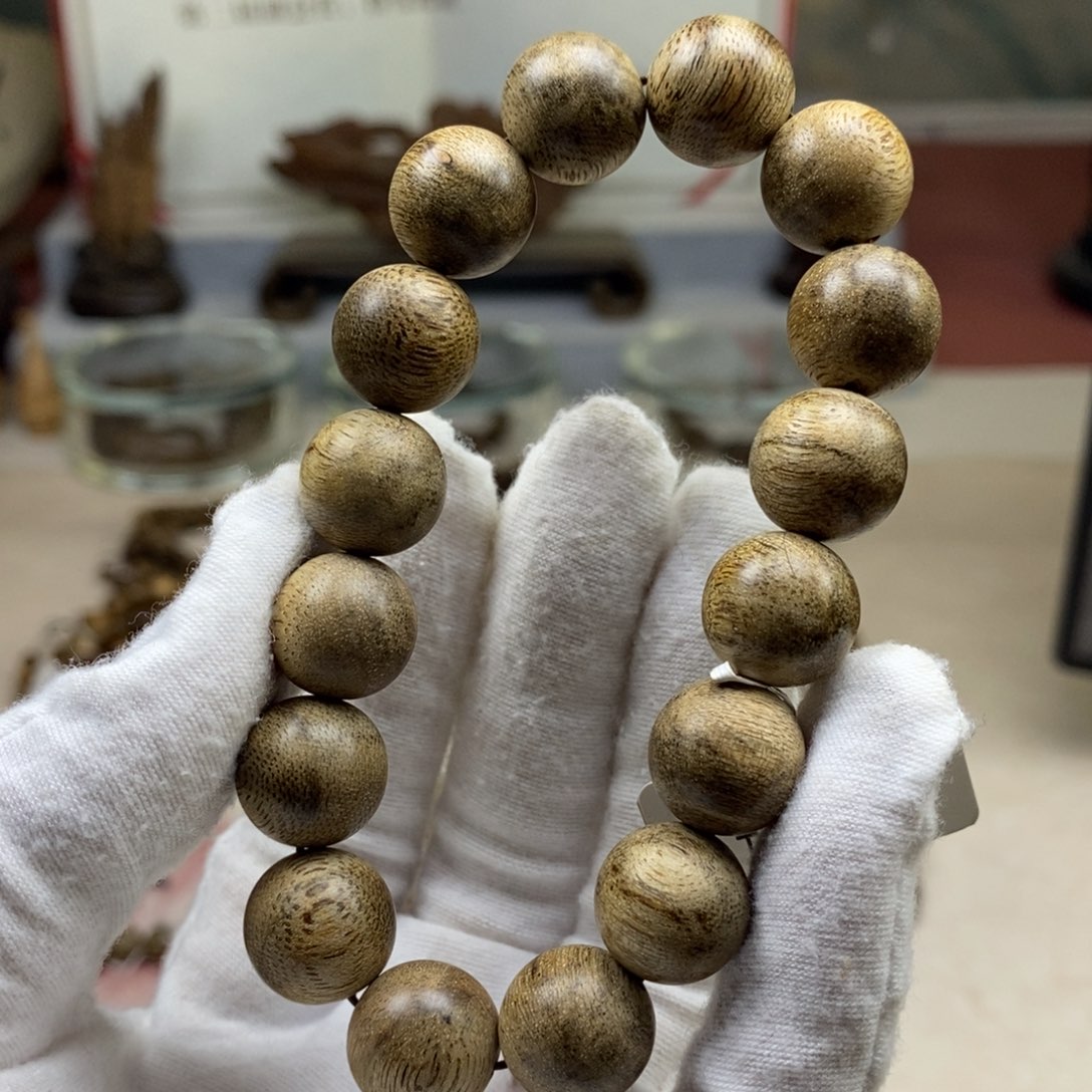 木泰guo软si 13单 14克 随机发货