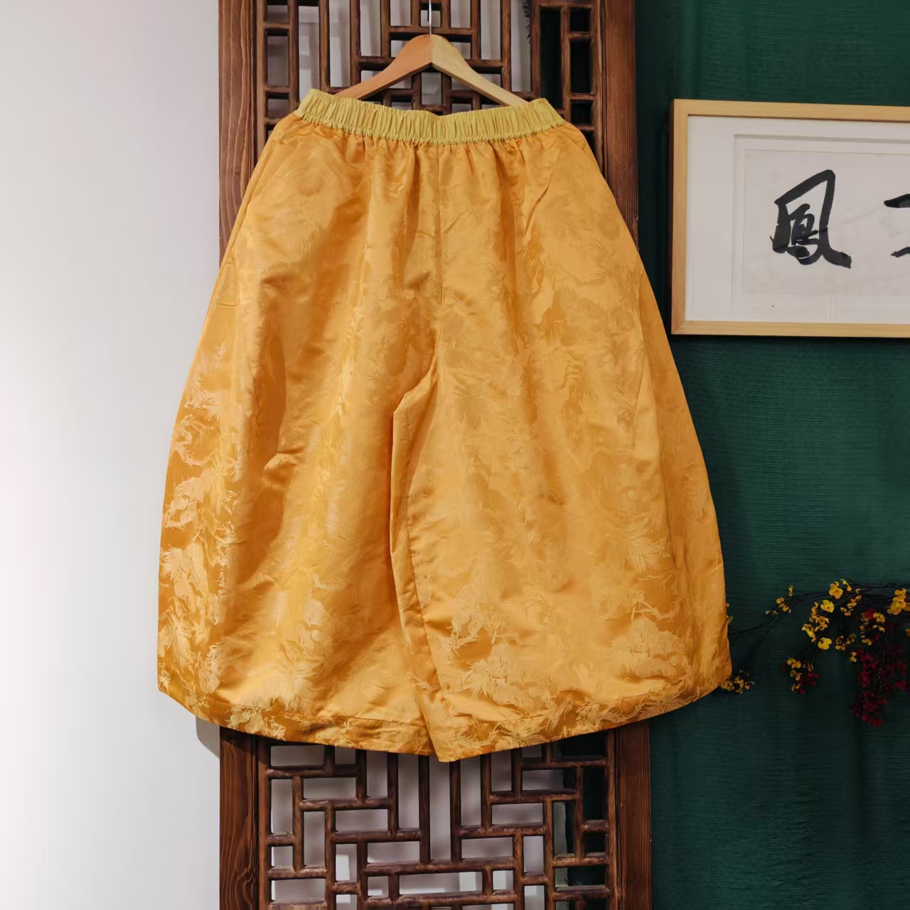 凤徕兮私人定制明黄色暗纹花全松紧花苞八分裤（LK040-60）单
