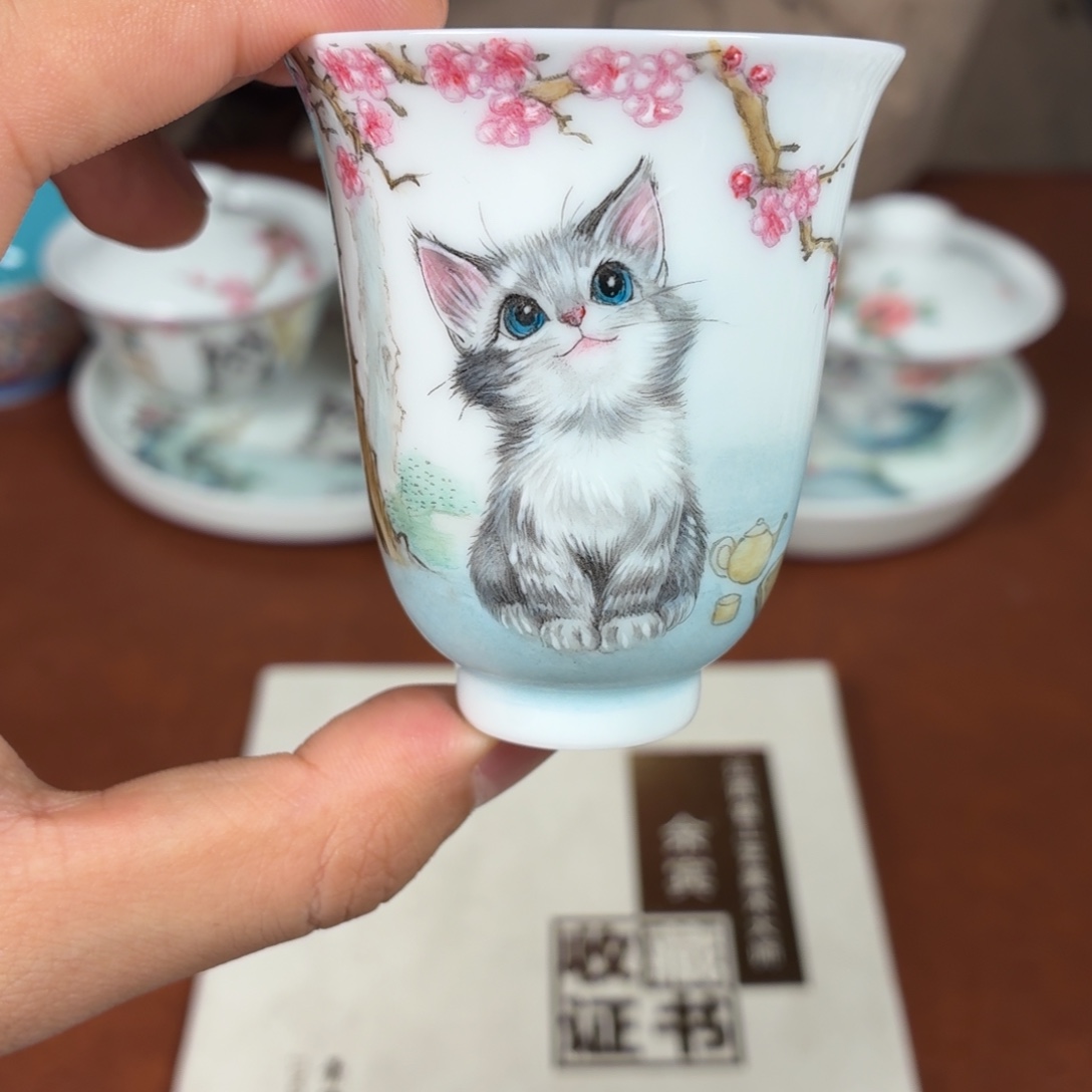 杯子瓷瓷姑娘景德镇陶瓷艺术