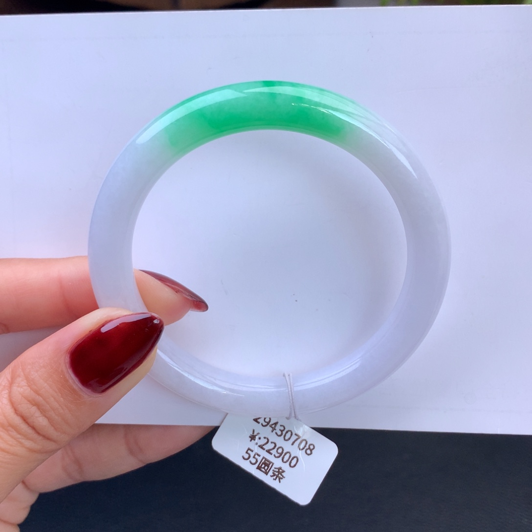 翡翠手镯未镶嵌白底青细圆条手镯