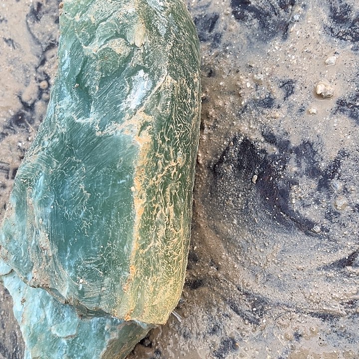 老***Q蛇纹石玉未镶嵌天然岫玉原石多样性发一