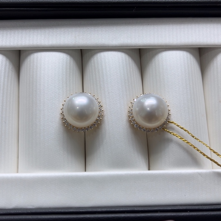 海水珍珠耳饰18K金镶嵌10-11mm