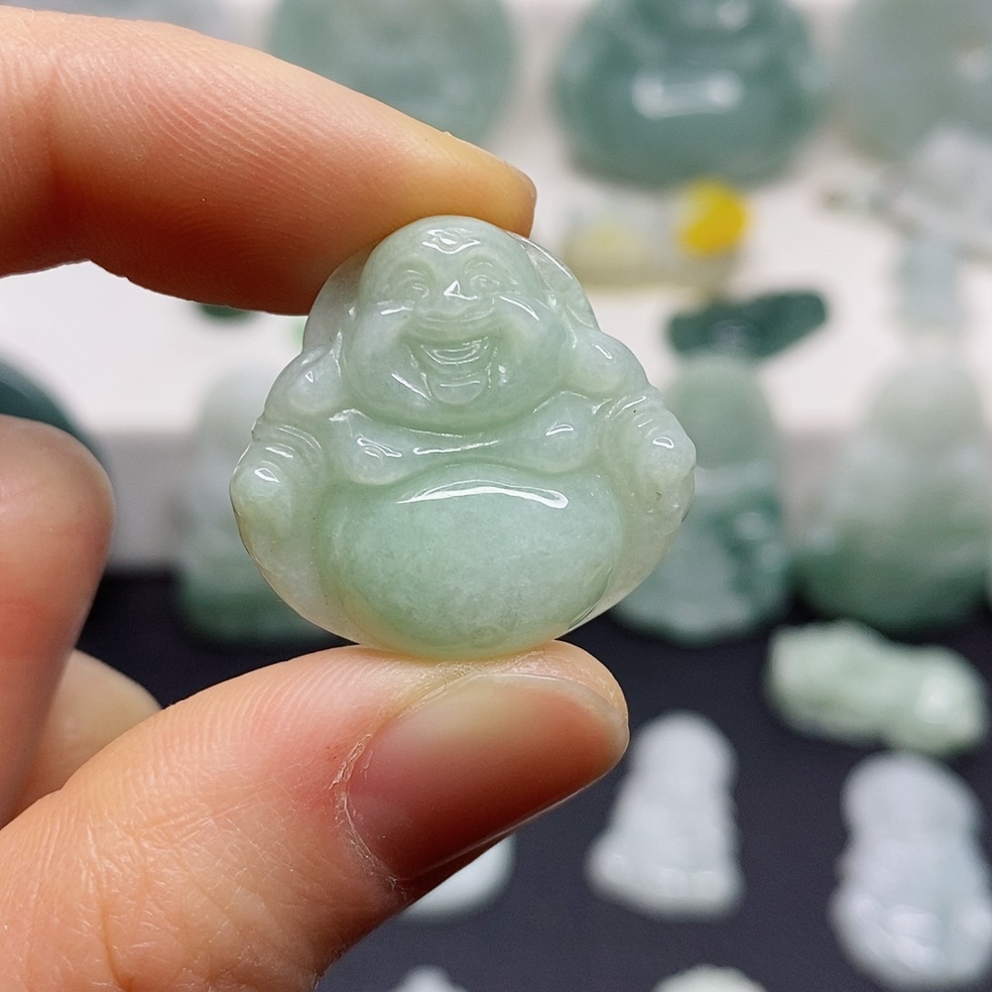 翡翠颈饰未镶嵌吊坠