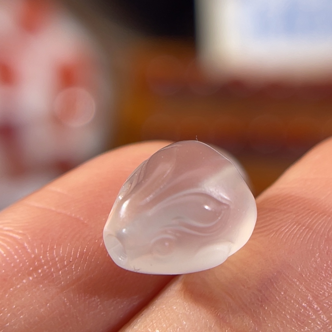 玛瑙/玉髓未镶嵌小兔子 9.2x10.4mm 不退换