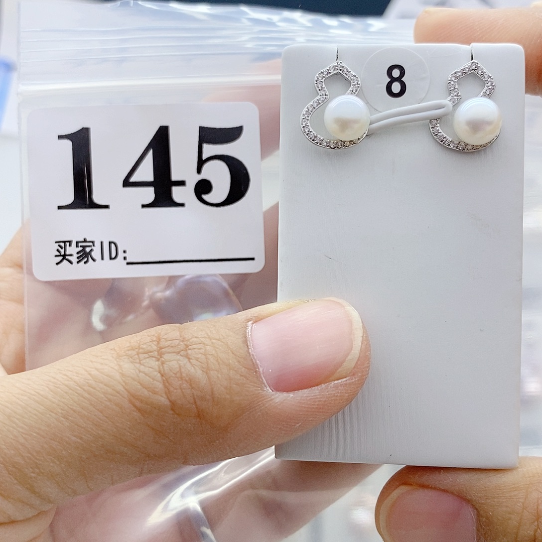 钛钢颈饰淡水珍珠