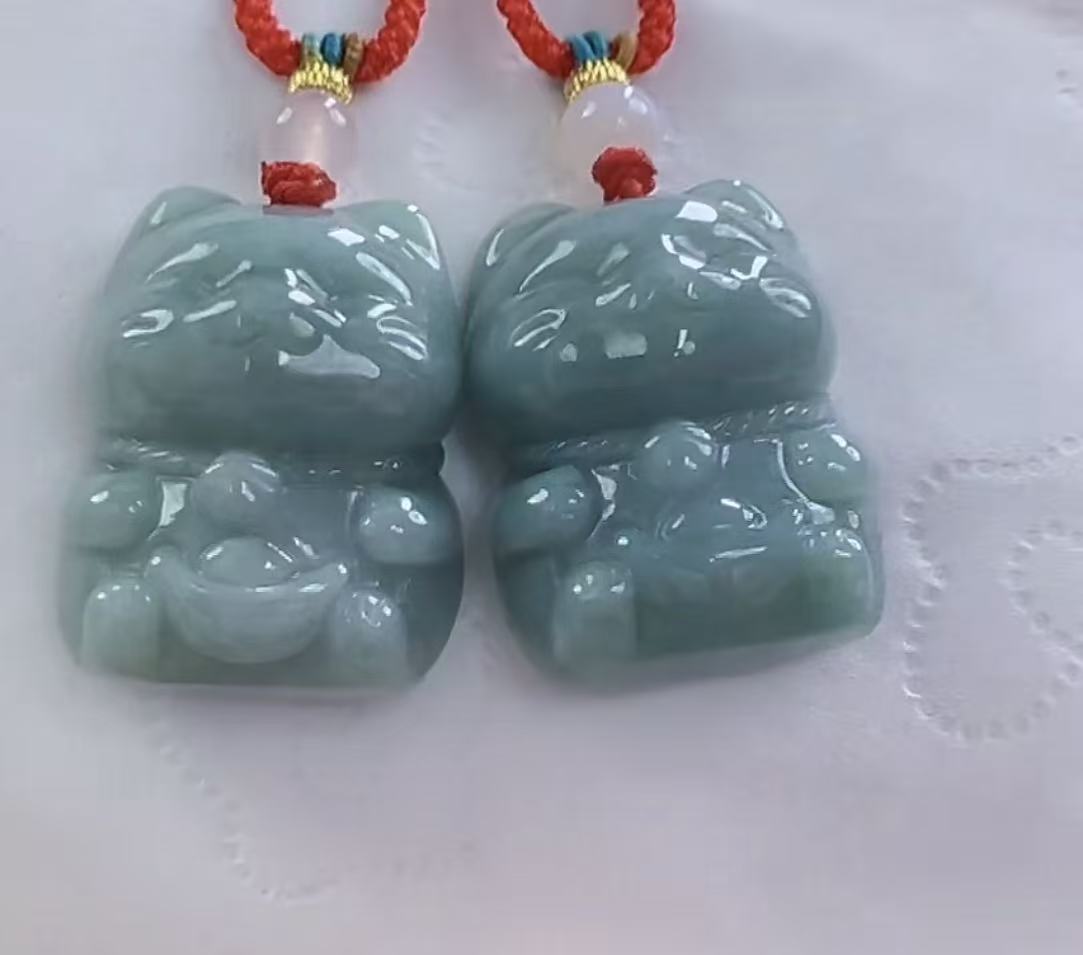 翡翠A货招财猫（多样性发货只发一个）宽22高28厚10送绳