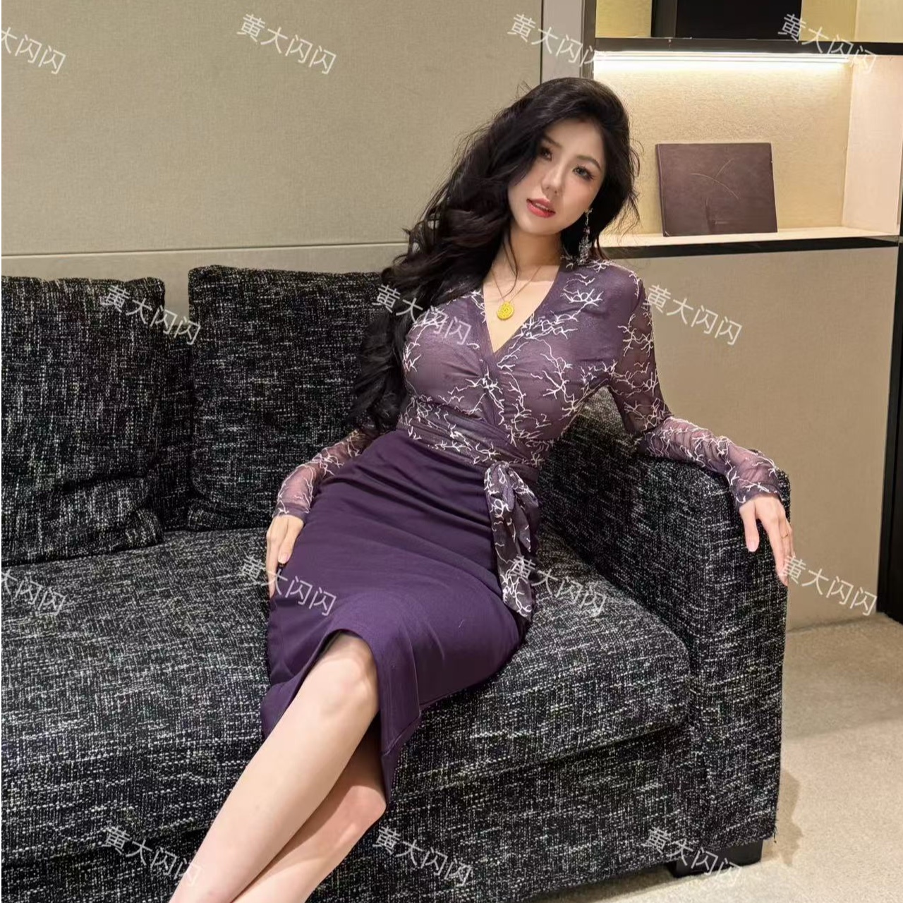 闪闪推荐【人妻感】随拍气质高档性感纯欲有弹力连衣裙SSQ1600