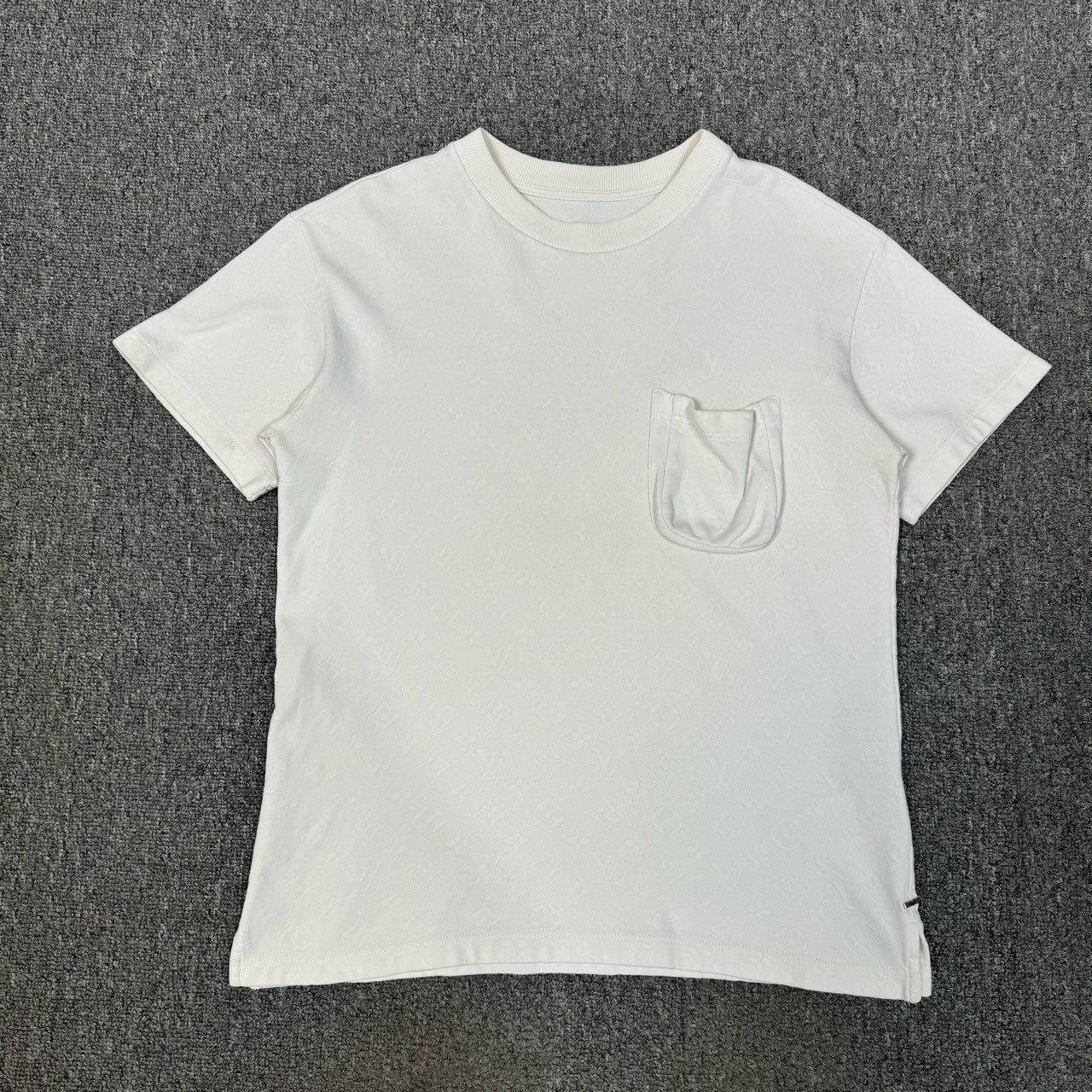 11843165 LV Louis Vuitton白色满印暗纹口袋短袖 XS码98新